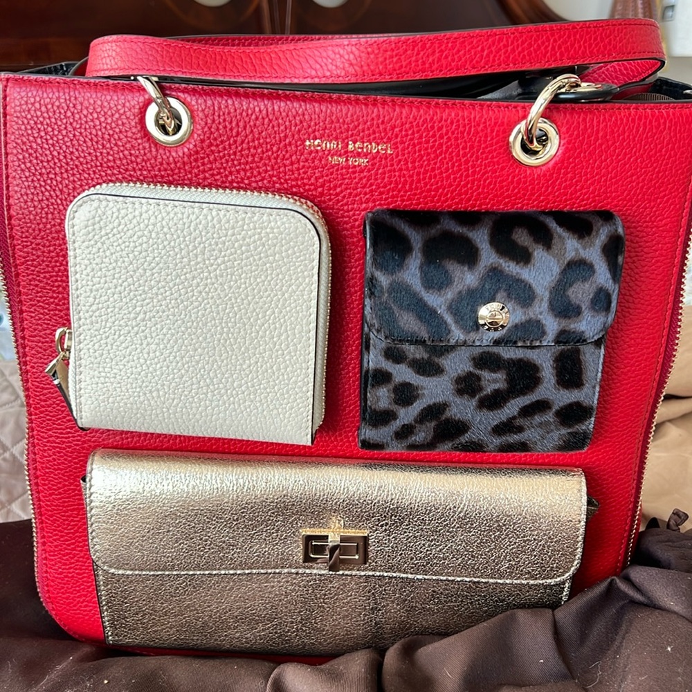 Henri Bendel Limited edition shoulder or large handbag
